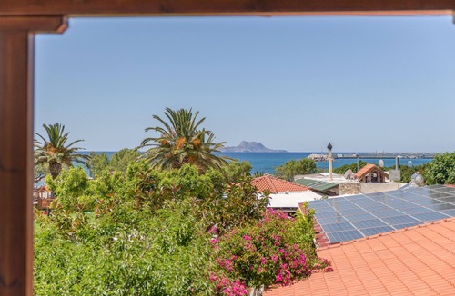Agia Galini Apartment | One Bedroom Beachfront Apartment with Sea View in Agia Galini