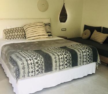 Lassi Apartment | One bedroom bungalow NEXT TO MAKRYS GIALOS BEACH