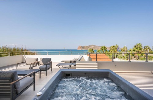 Agia Marina Hotel | Ostrakon Suites
