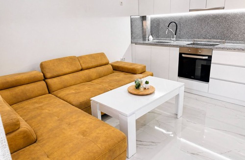 Nea Peramos Apartment | Pami Apartments - Serene 2-bedroom apartment with AC in Nea Peramos