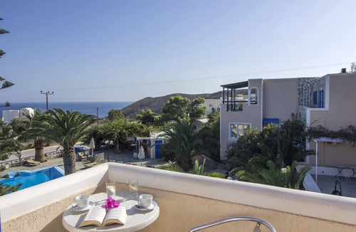 Akrotiri Apartment | Paradise Resort