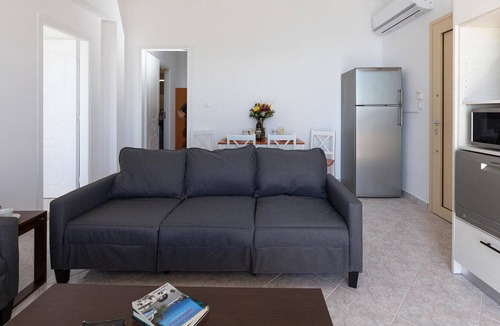 Vlachata House | Part of a collection of apartments and villas, Ionian Dreaming is in an enviable location, sitting a