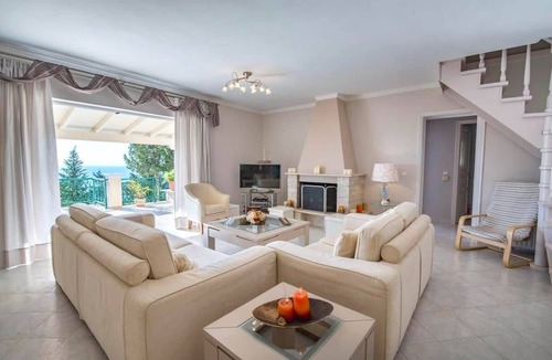 Ieromonachos Villa | Paxoi Serene Oasis - Mylos Mediterranean Charm