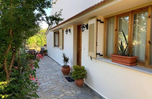 Vryses Villa | Peaceful villa located in the village Vryses