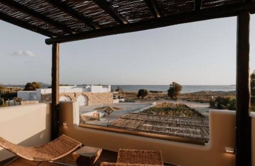 Plaka Villa | Penthouse Suite With Private Jacuzzi (no access to swimming pool)