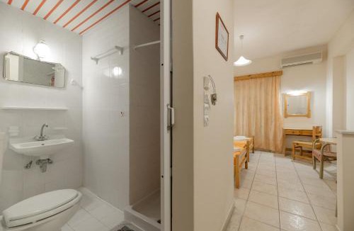 Laganas Apartment | Pink Panther Studios & Apartments