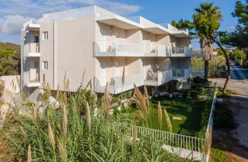 Lavreotiki Apartment | PJ Properties Aegean Breeze Family Suite Sounio