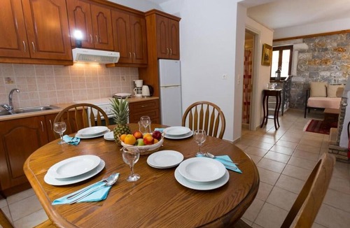 Agios Nikolaos Apartment | Pleades Seaside Taygeta Gem in Mani, Near the Sea