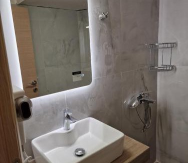 Nea Moudania Apartment | Pnoe Studios