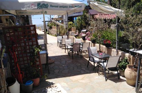 Stoupa Apartment | Potamaki Studios & Apartments