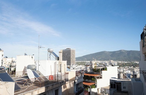 Ampelokipoi Apartment | Premium Penthouse with Stunning Views and Free Gated Parking next to Metro