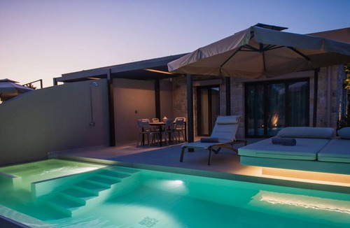 Pylos-Nestoras Villa | Private Pool 1- Bedroom Villa - Nestor Luxury Villas