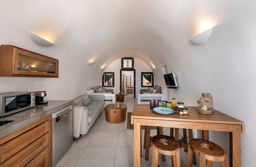 Imerovigli House | Pura Vida Cave House