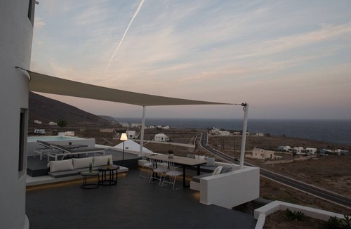 Imerovigli Villa | R 252 Master Suite with Private Pool, Sea View Including Breakfast Outdoor Jacuzzi