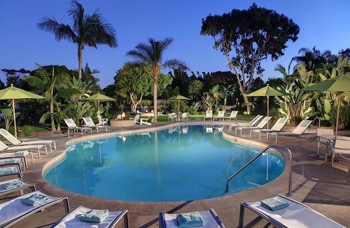 San Diego Hotel | Relax in this Beachfront Hideaway! Pet-friendly, w/Outdoor Pool, Tennis Court