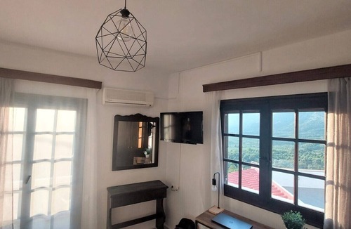 Mourtzana Villa | Relaxing villa with amazing view