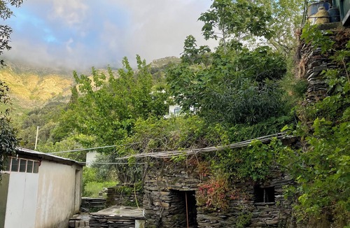 Ikaria House | Renovated family house in Ikaria boosting 4-bedrooms, mountain and sea views