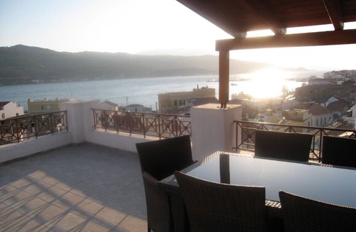 Vathi House | Restored traditional family home,metres from town centre
