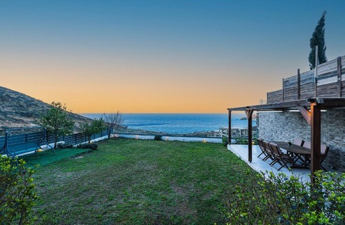 Agia Pelagia Apartment | Rock of Angel Villa with Amazing Sea view!
