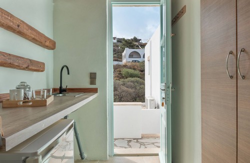 Skala Apartment | Room 'Double Sea View No 2' with Sea View, Wi-Fi and Air Conditioning