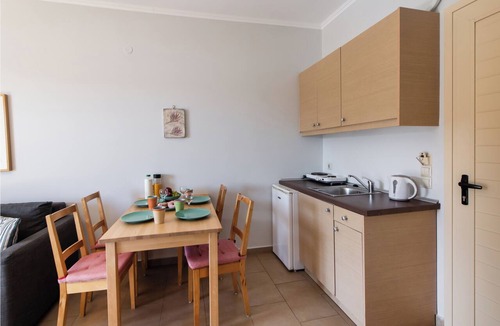 Mikros Gialos Hotel | ROUDA VILLAGE