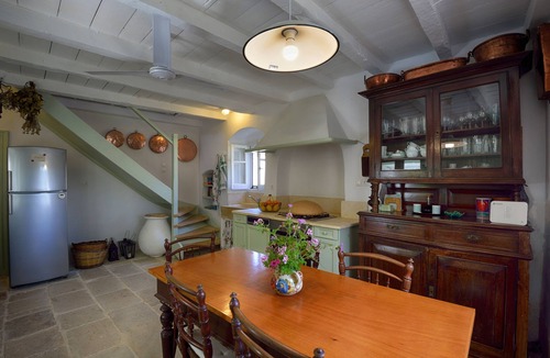 Roumanades Villa | Roumanades Estate Manor NTOG license MHTE 0829K91000495001