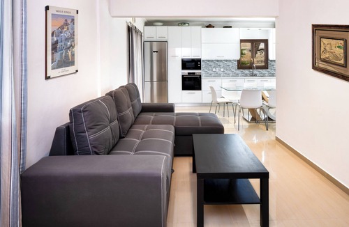 Fira Hotel | Santorinn Suites