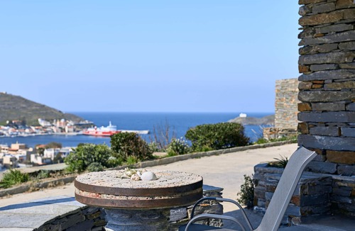Korissia House | Sea Shell – Relaxing holidays overlooking the picturesque harbor