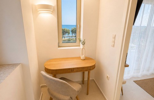 Ierapetra Villa | Seafront villa - Private Pool & Direct Sea Access