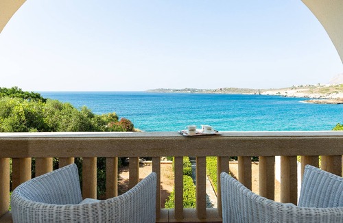 Kalathas Villa | Seaside Escape a few steps away from a private sea cove and near amenities