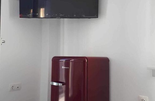 Ermoupoli Apartment | Seaside Serenade 1, suite