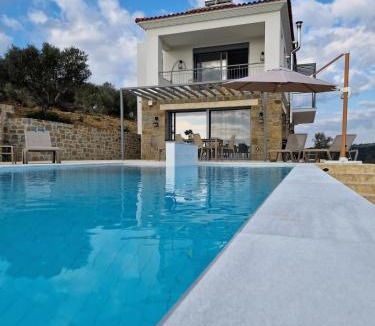 Grizokambos Villa | Seeview Villa and Mountain view