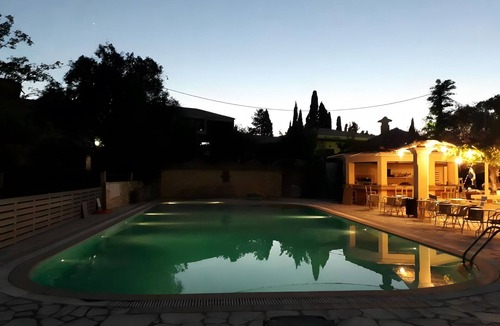 Limni House | Simple & Comfortable 2‑Bedroom Apartment 11 – Pool & Starlink