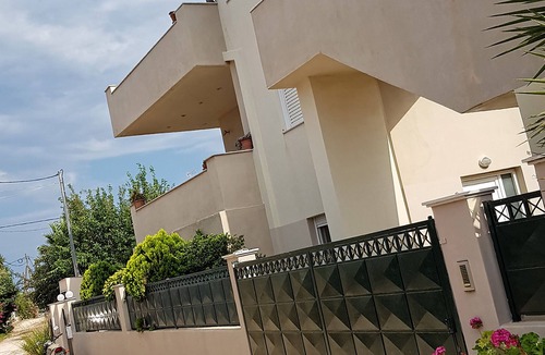 Spata-Artemida Apartment | Soulas Place - Close to Athens International Airport, Beach, Shops, Restaurants