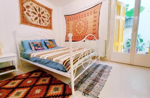 Ano Kipseli Apartment | Spacious 2BR Boho House with Private Garden