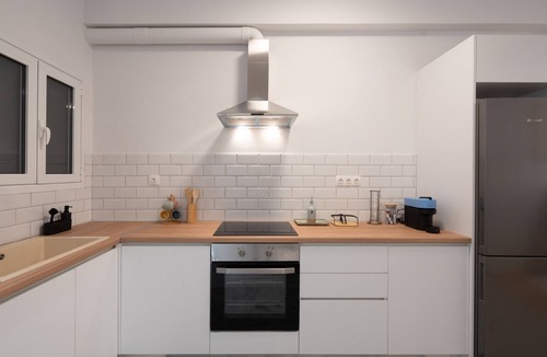 Pangrati Apartment | Spacious | Modern 2BR Near Kalimarmaro | Pagkrati