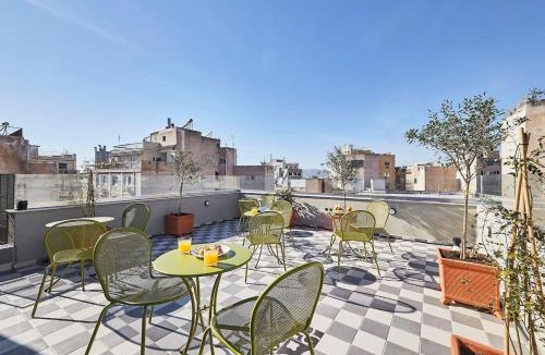 Monastiraki Apartment | Spacious Suite w. huge balcony + Acropolis view