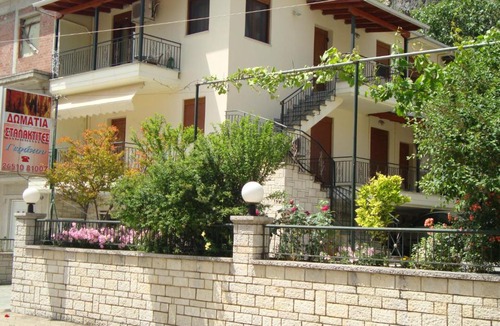 Perama House | Stalaktites