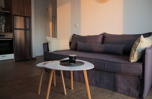 Stegna Apartment | Stegna Sunny beach-up floor