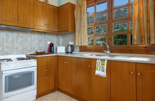 Finiki Apartment | Studio 1 Apartment with Sea View and Balcony