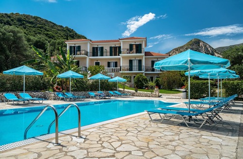 Kateleios Apartment | Studio Apartment "Anemona 6" with Shared Pool & Wi-Fi