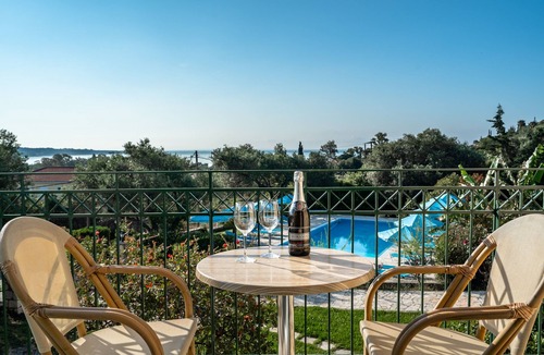 Kateleios Apartment | Studio Apartment "Anemona 3" with Shared Pool & Wi-Fi