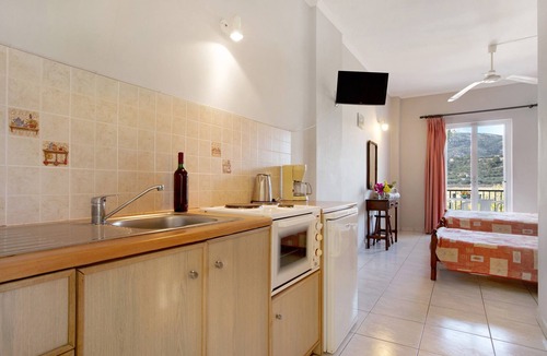 Limni Keri Apartment | Studio Apartment "Dolphin Sea View 11" with Garden & Wi-Fi