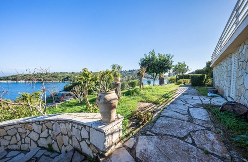Katsimatika Apartment | Studio Apartment 'Dolphin' with Sea View, Wi-Fi and Air Conditioning