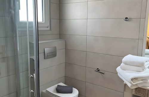 Megalos Prinos Apartment | Studio Apartment 'Chrissi 106' with Shared Terrace, Wi-Fi and Air Conditioning