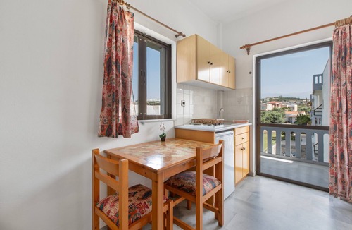 Agia Marina Apartment | Studio Apartment 'Popi 2 Adults' with Mountain View, Wi-Fi and Air Conditioning