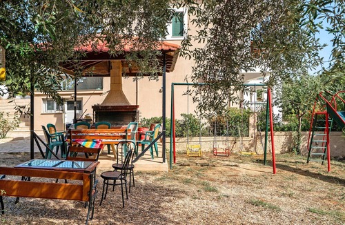 Sami Apartment | Studio "Daratos 5" with Shared Garden & Wi-Fi