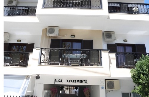 Pefkochori Apartment | Studio 'For 3 with Mountain View 4' with Shared Terrace, Wi-Fi and Air Conditioning