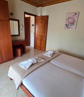 Potos Hotel | studios ELENA