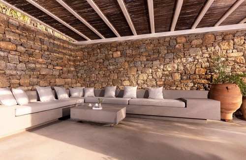 Paraga House | Stunning views of the Aegean Sea and almost all the Cyclades islands